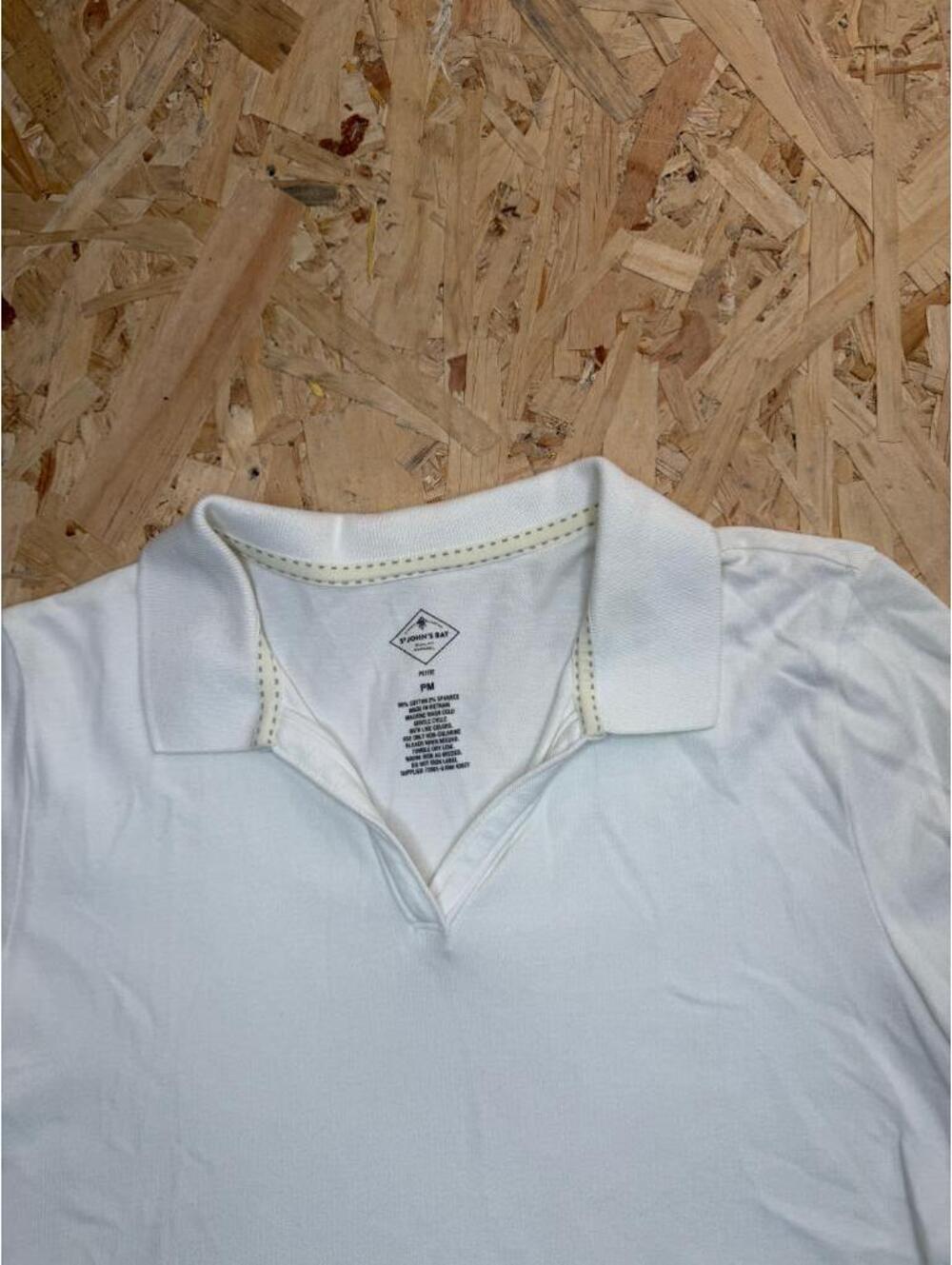 St Johns Bay Womens Polo Shirt PM Petite Medium White Short Sleeve V Neck Cotton - Picture 6 of 13